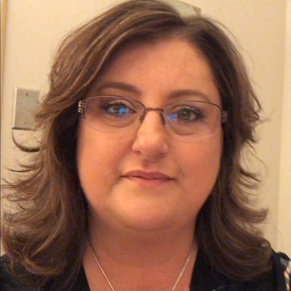 Meet your Posher, Tisha - Picture 1 of 1